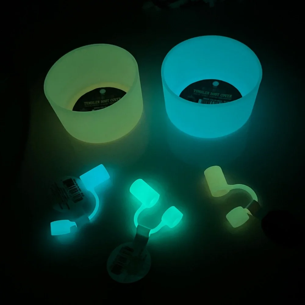 Target Bullseyes Playground Halloween Glow in the Dark Tumbler Boot/Straw Covers